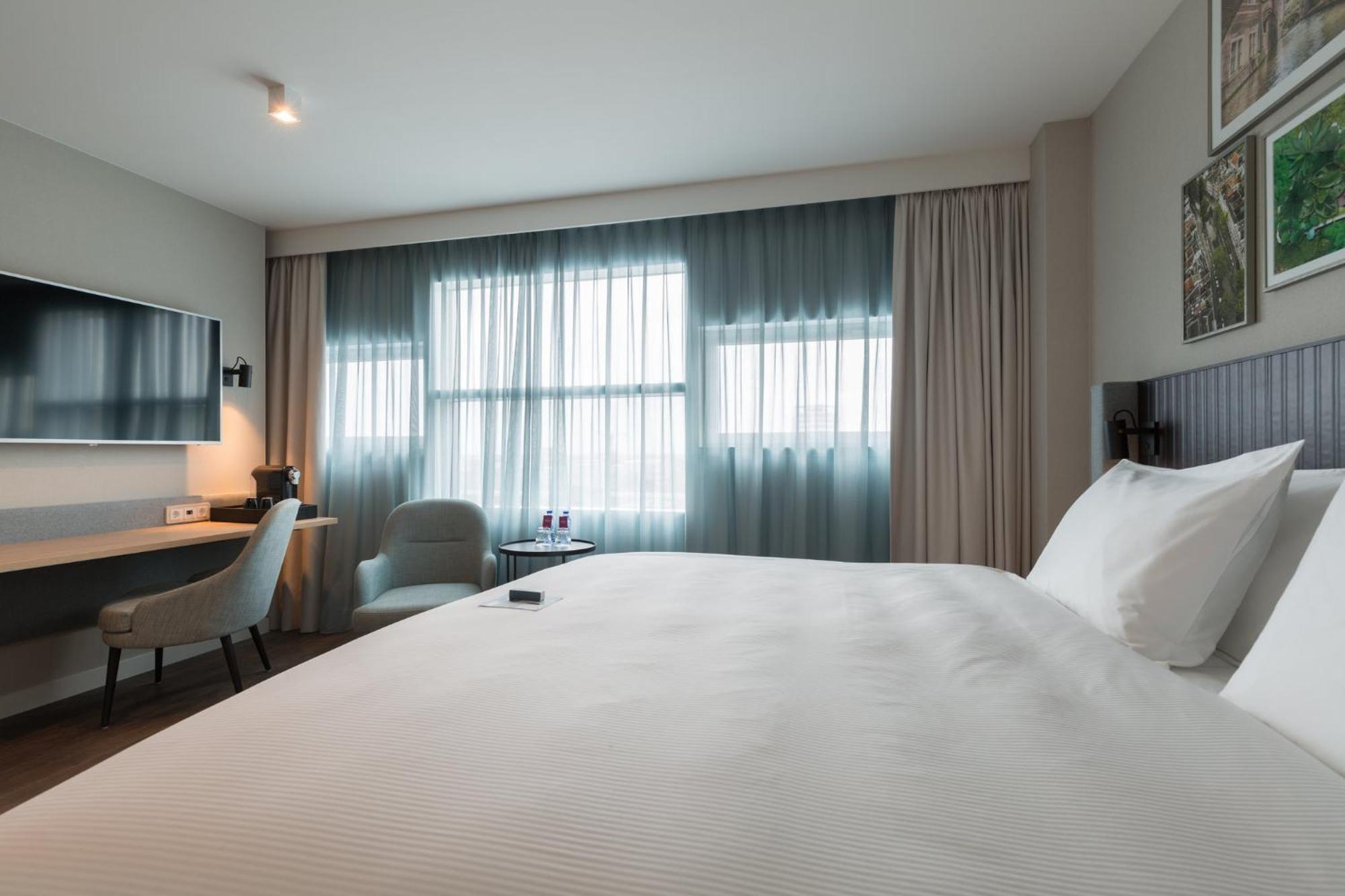 Crowne Plaza Utrecht - Central Station By Ihg Exterior foto